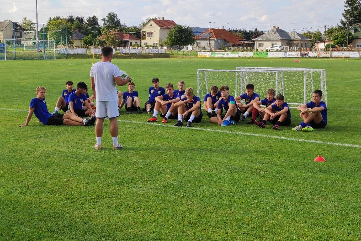 Edzs kpek - U15