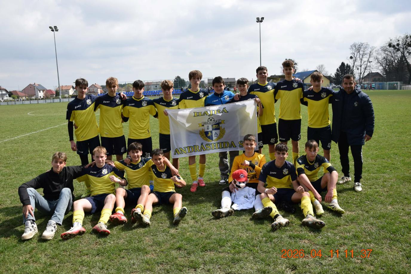 M�g k�t fordul� - tov�bbra is �len az U15 